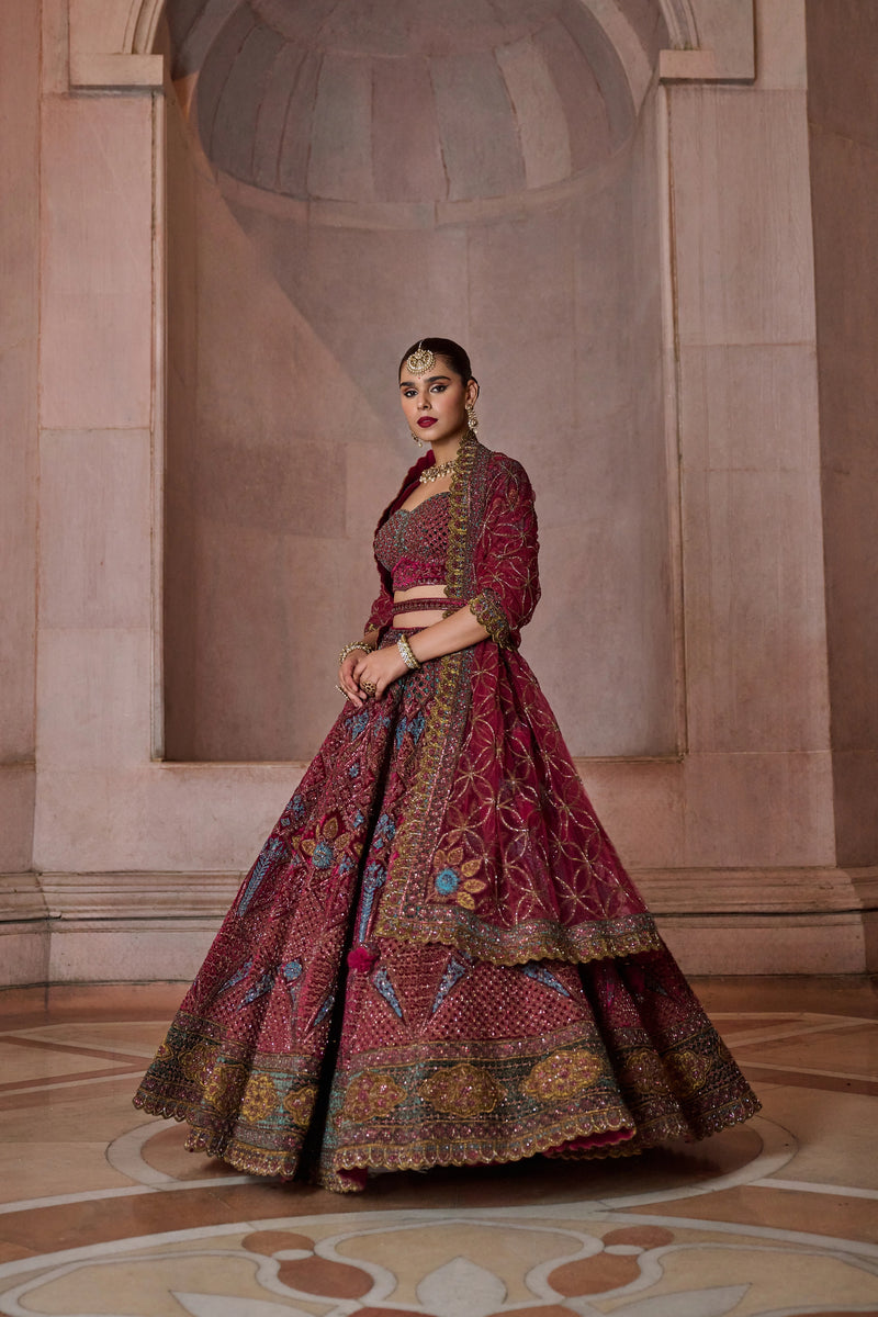 Navras Nazaakat Lehenga